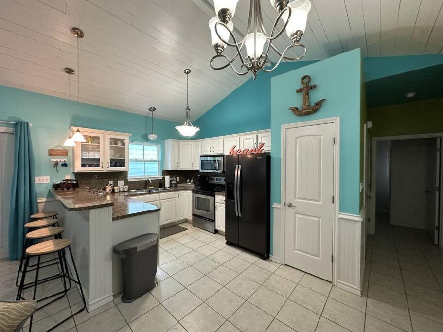 Barefoot Bungalow - Pet Friendly- 2 Bdrm Townhome Корпус-Крісті Екстер'єр фото