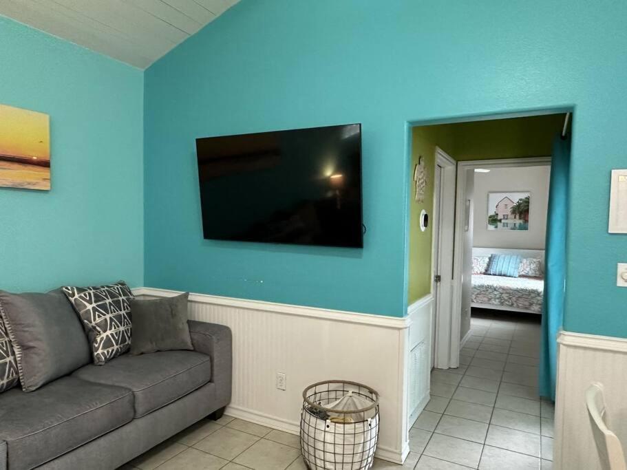 Barefoot Bungalow - Pet Friendly- 2 Bdrm Townhome Корпус-Крісті Екстер'єр фото